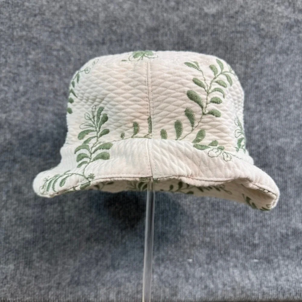 N/A quilted bucket